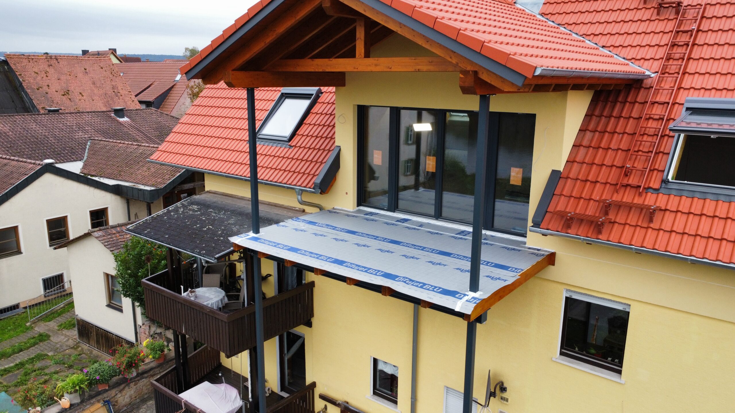 Balkon-Niedernberg